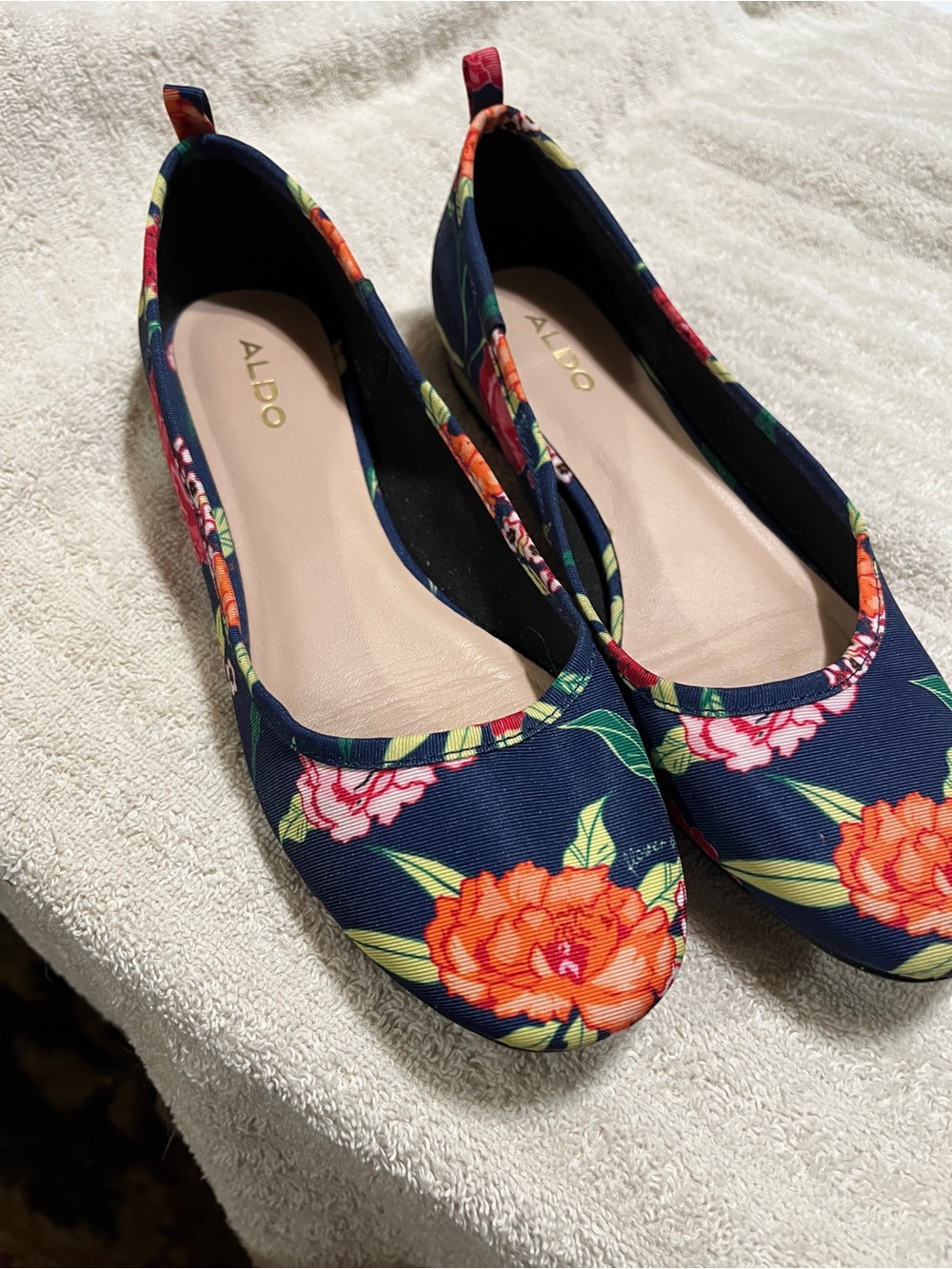 ALDO Navy Floral Ballet Flats with Orange and Pink Blooms 7,5